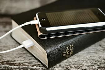 bible-iphone-mobile-phone-read-read-online-holy-scripture-christian-faith-download-electronic-mail-thumbnail
